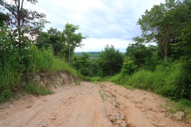 Kapalı yolun ortasında Rayong, Tayland