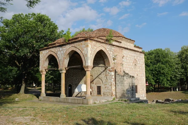 Antigua mezquita en la fortaleza de Nis, Serbia — Foto de Stock