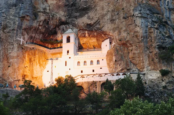 Monastère d'Ostrog la nuit, Monténégro — Photo