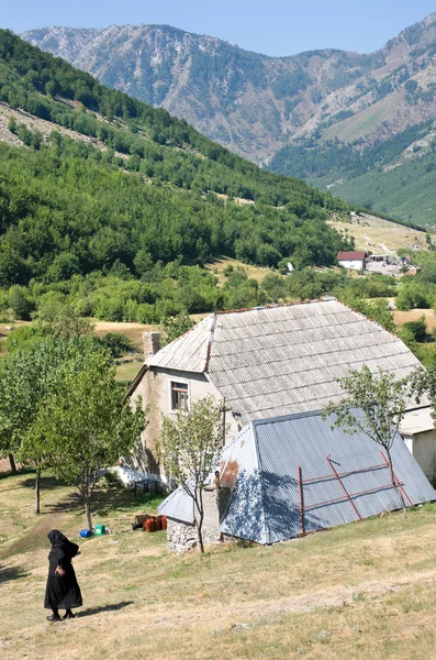 Bondgård i Theth National Park, Albanien — Stockfoto