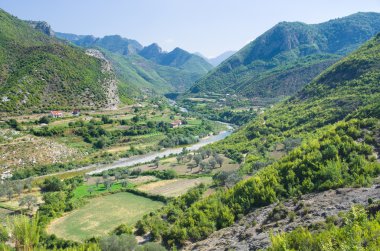 Drisht, Arnavutluk Kiri Nehri Vadisi İdil