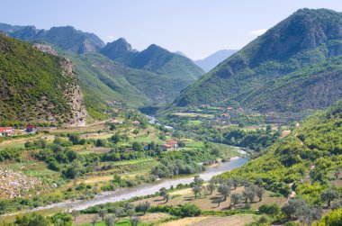 Drisht, Arnavutluk Kiri Nehri Vadisi İdil