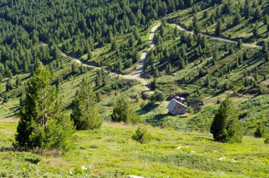 Road dağ Napredok Milli Parkı'nda, Makedonya Cumhuriyeti