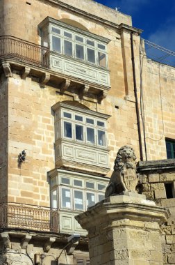 Balkon ve Aslan sembolü Valletta, Malta
