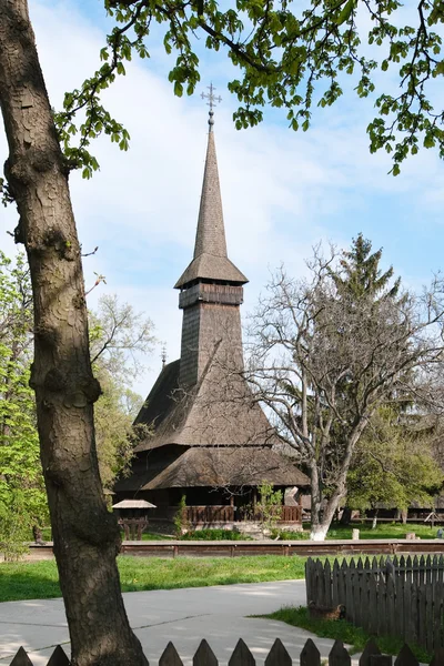 Iglesia campestre de madera — Foto de Stock