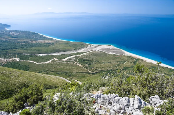 Узбережжя Південної Албанії — стокове фото