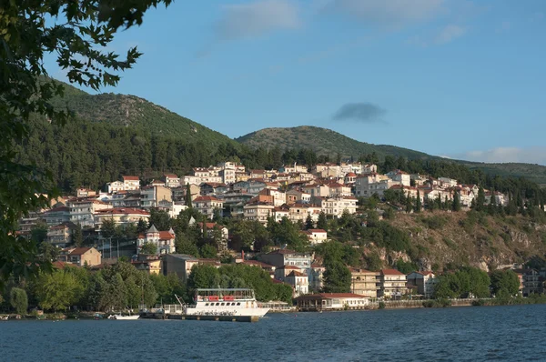 Köy ve Kastoria Gölü — Stok fotoğraf