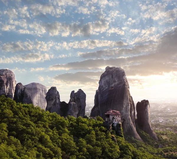 Monastery and rocks of Meteora at dusk — Stock Photo, Image