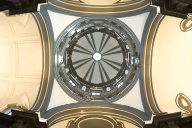 Napoli bir kilise kubbe 