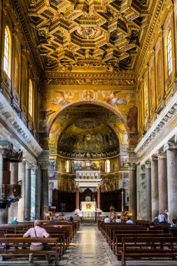 Roma, İtalya; 22 Temmuz 2018: Trastevere 'deki Santa Maria Bazilikası