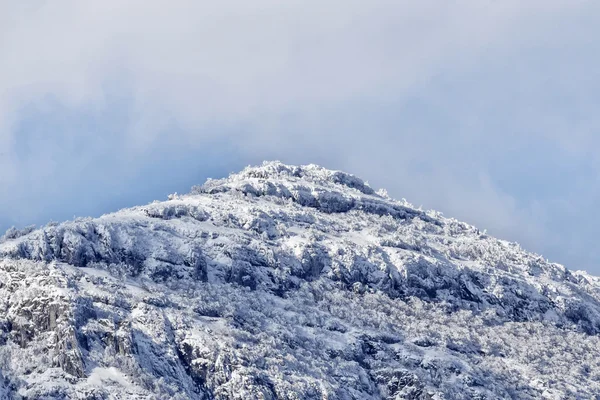 Rtanj montaña en el invierno 13 — Foto de Stock