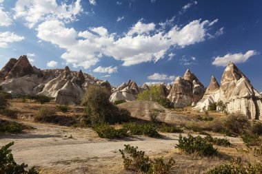 Taş sütunlar 10 oluşumu
