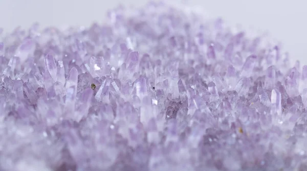 ametist mineral örnekleri taş değerli jeoloji kuvars kayaları