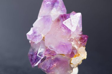 ametist mineral numunesi kristal kuvars taş numunesi