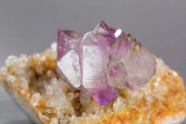 Amethist Mineraal Specimen Kristal Kwarts Edelsteen Specimen — Stockfoto