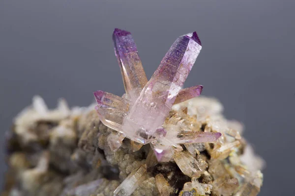 Ametist Mineral Numunesi Kristal Kuvars Taş Numunesi — Stok fotoğraf