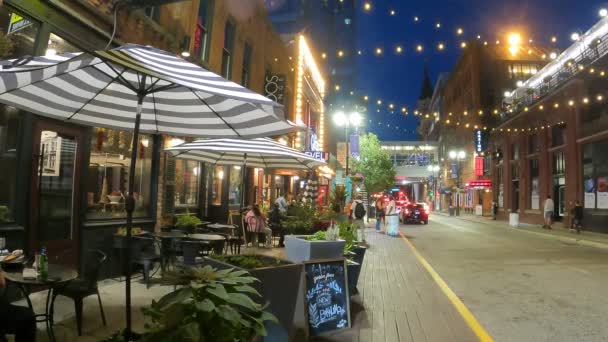 Sidewalk Cafe Greektown Detroit Michigan Busy Greektown Night Downtown Detroit — Stock Video