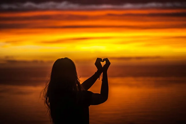 Woman Showing Heart Gesture Sunset Background Silhouette Photography — Stock Photo, Image