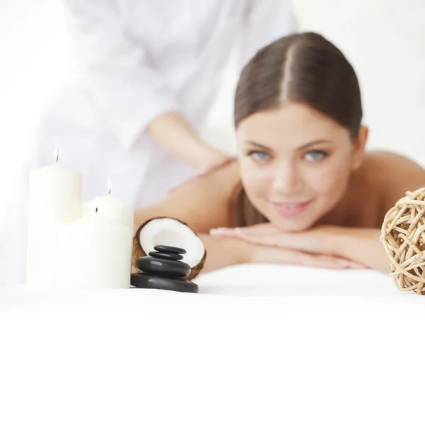 Woman getting spa massage — Stock Photo, Image