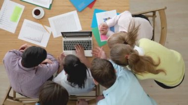 İnsanlar raporları ile çalışma