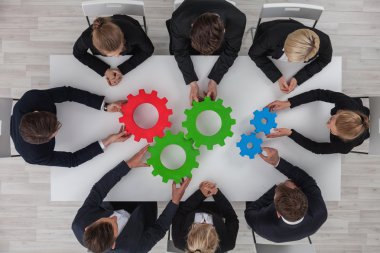 SMM iş ile takım çalışması