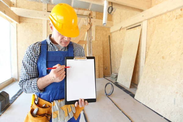 Trabajador Mostrando Documento Área Del Sitio Construcción Espacio Copia Blanco — Foto de Stock