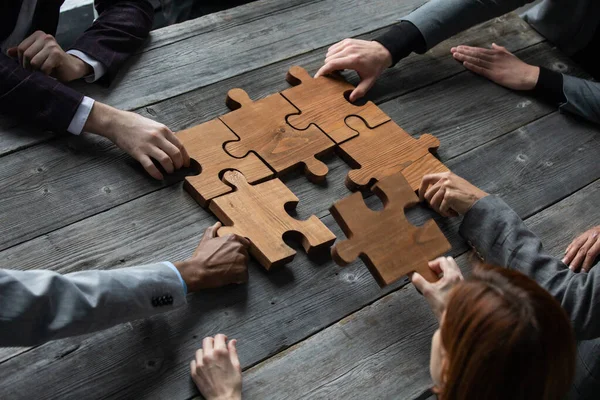 Business Teamwork Met Puzzel Afwerking Project Samenwerking Eenheidsconcept — Stockfoto