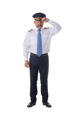 Kendinden emin pilot selamı portresi. Beyaz arkaplanda izole