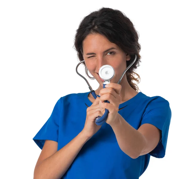 Porträtt Vackra Unga Kvinnliga Läkare Sjuksköterska Med Stetoskop Isolerad Vit — Stockfoto
