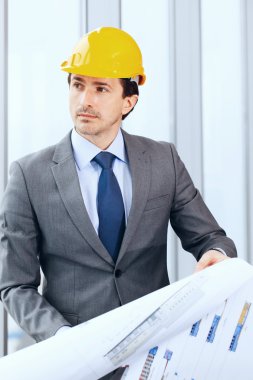 Architector kask içinde