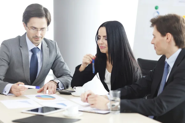 Empresários em reunião — Fotografia de Stock