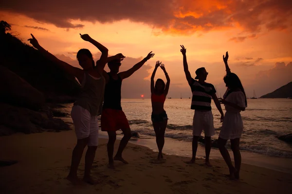 People partying on beach — Stock Photo, Image