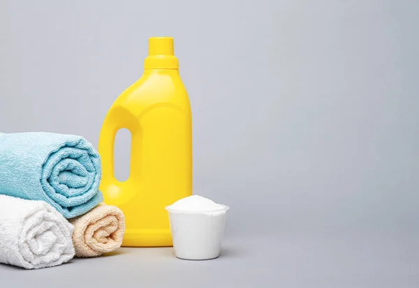 Mosószer és folyékony mosószer. — Stock Fotó