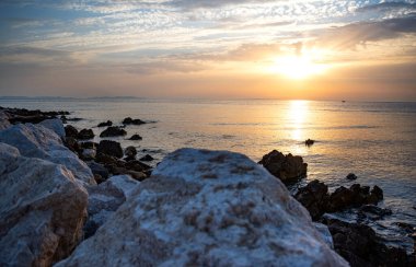 Akşamları Adriyatik kıyıları.