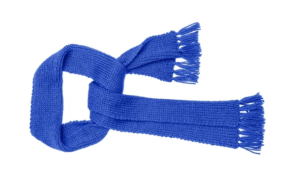 Blauwe gebreide sjaal isoleren. — Stockfoto