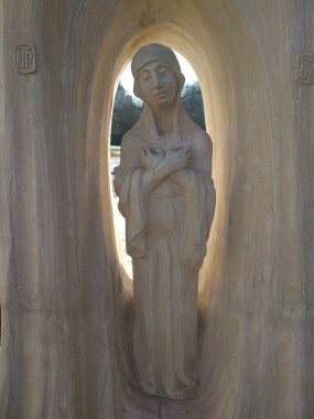 Kutsal Mari, heykel parçası, kaymaktaşı, Kutsal Tapınak Haçı