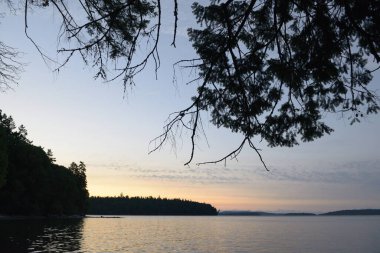 Gulf Adaları alacakaranlıkta, Çadır Adası, Körfez Adaları, Britanya Kolumbiyası, Kanada