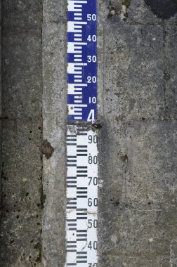 Su derinliği işareti, Decize, Nievre, Burgundy, Fransa