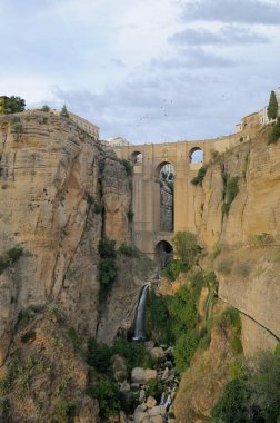 Guadalevn Nehri ve şelale, Puente Nuevo, El Tajo Gorge, Ronda, Malaga, Endülüs, İspanya