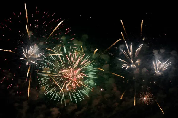 Havai fişekler, Cooper Gölü, Butler County, Pennsylvania