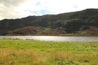 Glen Strathfarrar 'dan geçen yol 