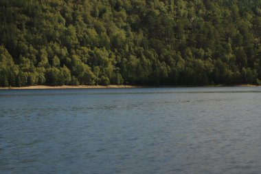 Beannacharan Gölü 'nde geziniyor. 