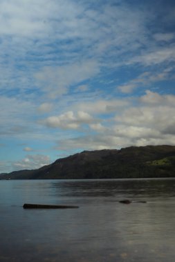 Loch Ness 'te güneşli bir gün