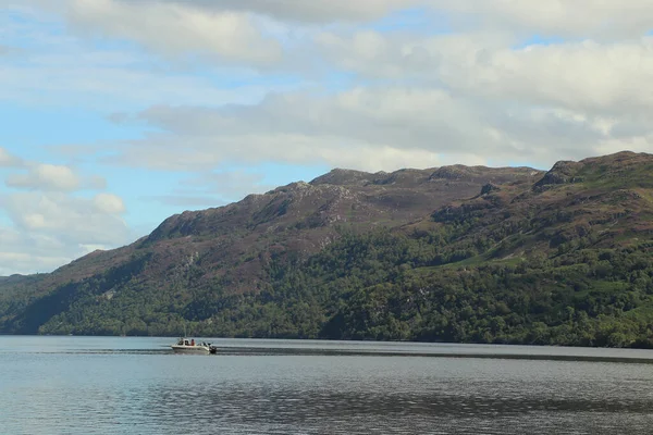 Loch Ness Güneşli Bir Gün — Stok fotoğraf