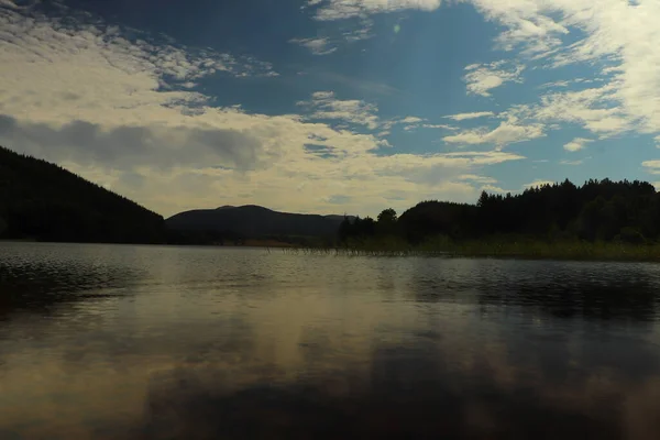 Remando Loch Pityoulish Verano —  Fotos de Stock