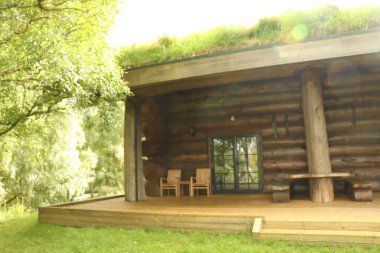 İskoçya tepelerindeki Eko-kütük kulübesi 