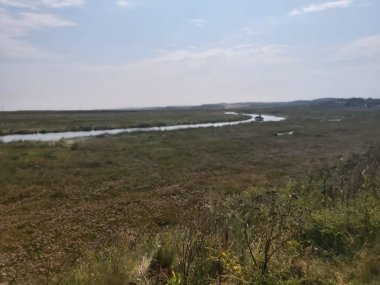 Kuzey Norfolk 'un bataklıklarına ve tarlalarına bakın.