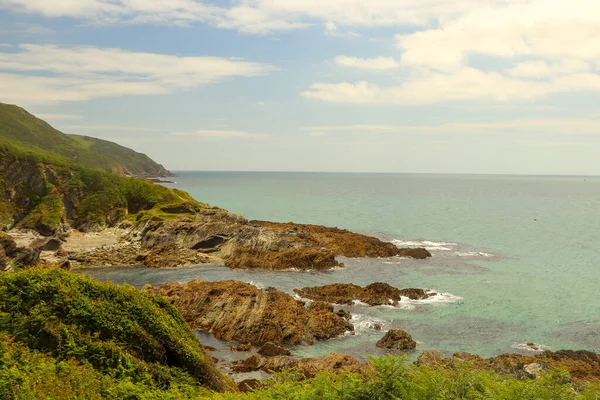 Kayaların Üzerindeki Bulutlar Cornish Kıyılarındaki — Stok fotoğraf