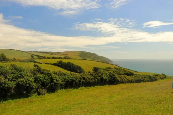 Wolken Rotsen Water Voor Kust Van Cornish — Stockfoto