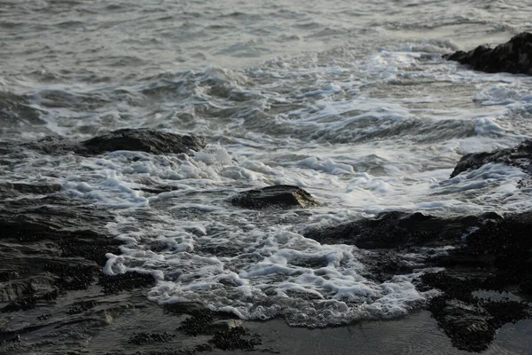 Waves Crashing Rocks Carlyon Bay Beach Austell Cornwall England Storm — Stock Photo, Image